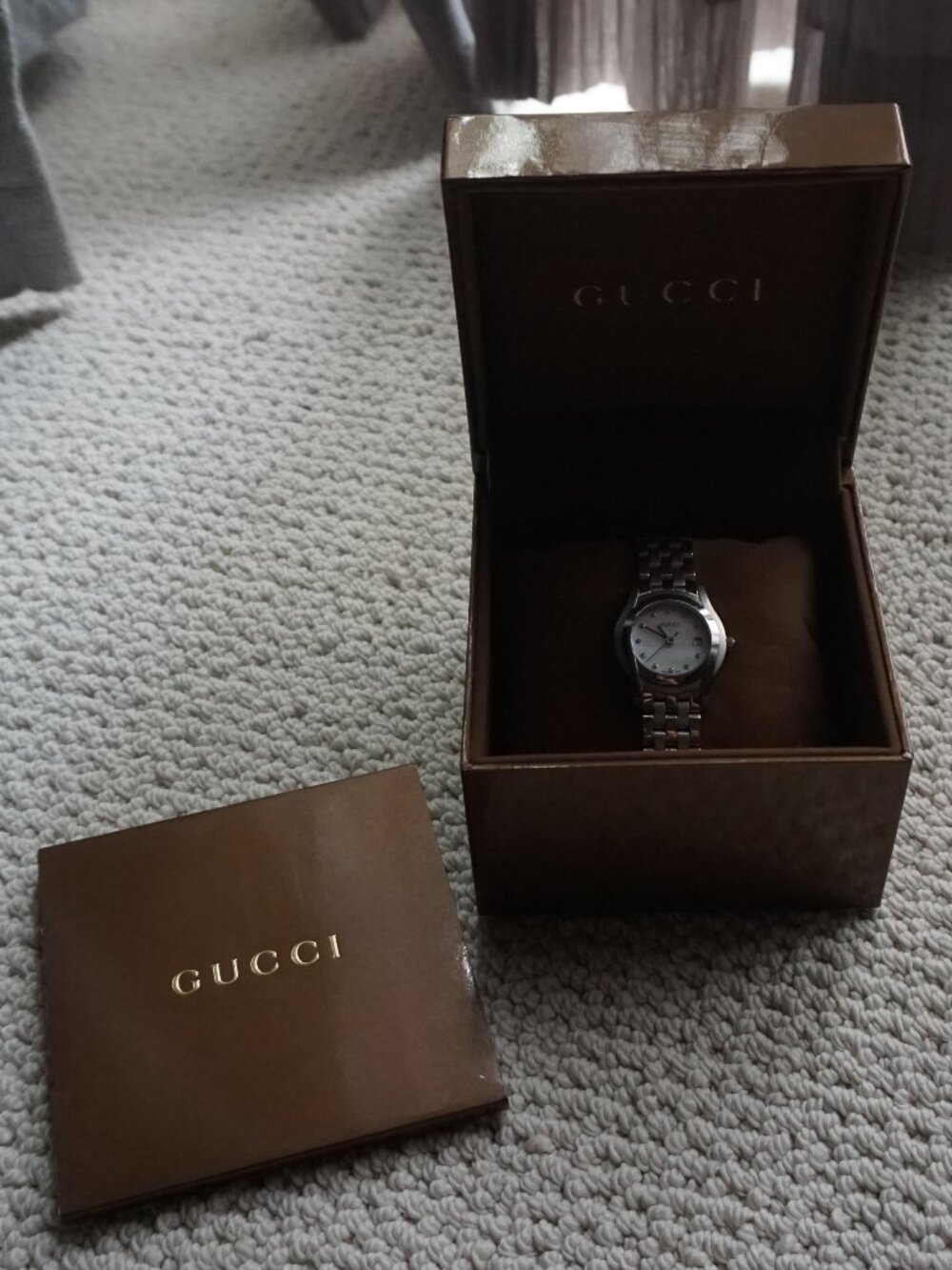 Gucci 5500 L Mother of Pearl Face and Diamond hour markers
